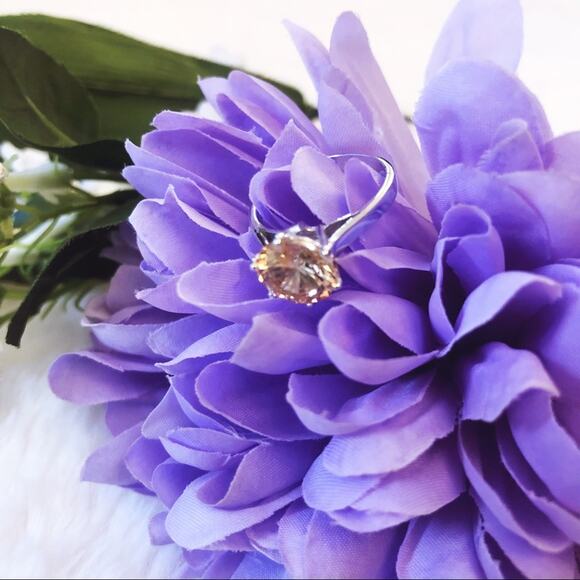 Sterling Silver Yellow Crystal Ring - Picture 5 of 7